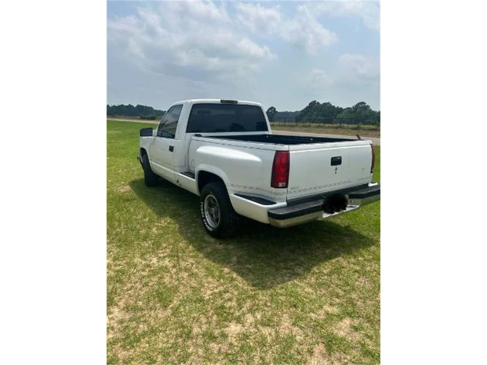 1997 Chevrolet C/K 4th Gen - Image 2 of 15
