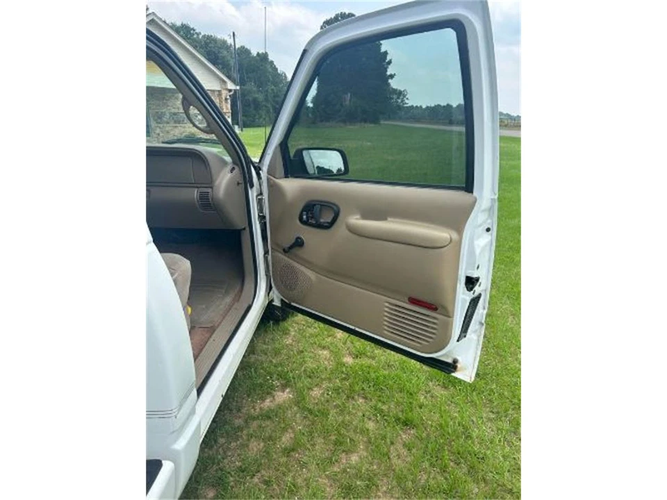 1997 Chevrolet C/K 4th Gen - Image 9 of 15
