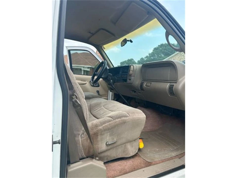 1997 Chevrolet C/K 4th Gen - Image 10 of 15