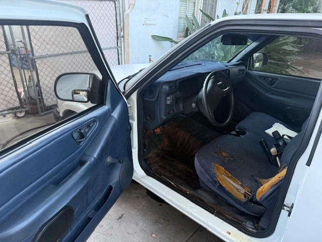 1997 Chevrolet S-10 - Image 6 of 7