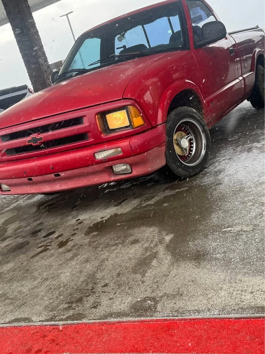 1997 Chevrolet S-10 - Image 3 of 5