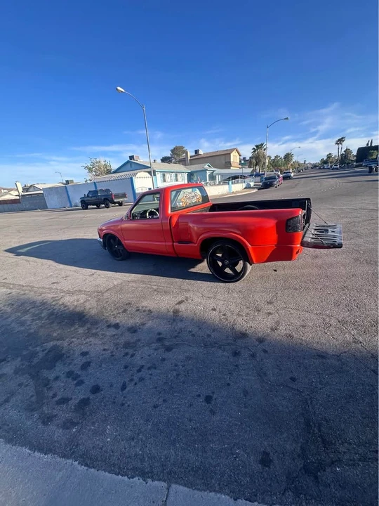 1997 Chevrolet S-10 - Image 11 of 14