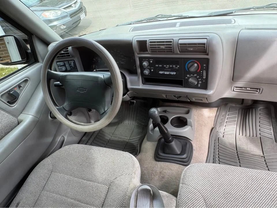 1997 Chevrolet S-10 - Image 8 of 10