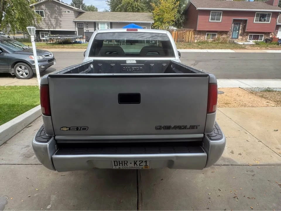 1997 Chevrolet S-10 - Image 4 of 10