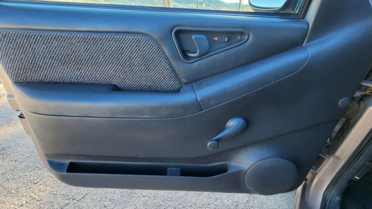 1997 Chevrolet S-10 - Image 20 of 21