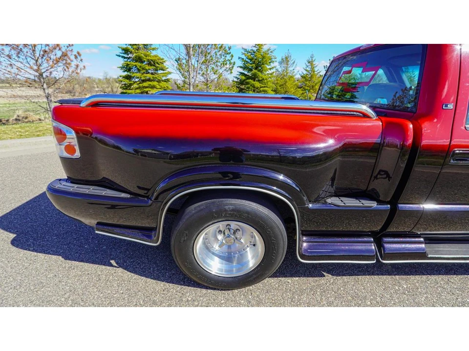 1997 Chevrolet S-10 - Image 10 of 31
