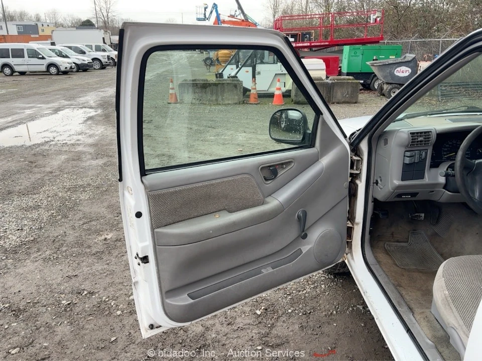 1997 Chevrolet S-10 - Image 11 of 12