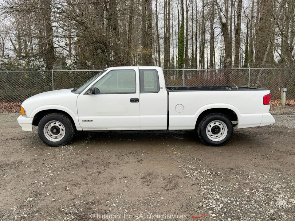 1997 Chevrolet S-10 - Image 5 of 12