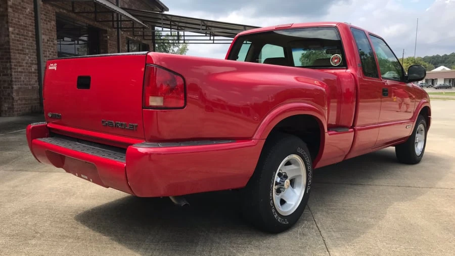 1997 Chevrolet S-10 - Image 16 of 19
