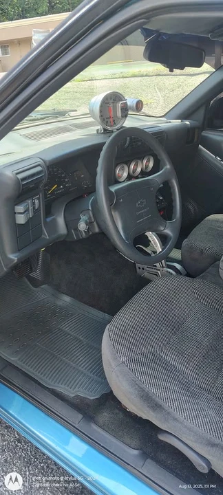 1997 Chevrolet S-10 - Image 5 of 10