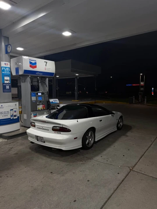 1997 Chevrolet SS - Image 2 of 3