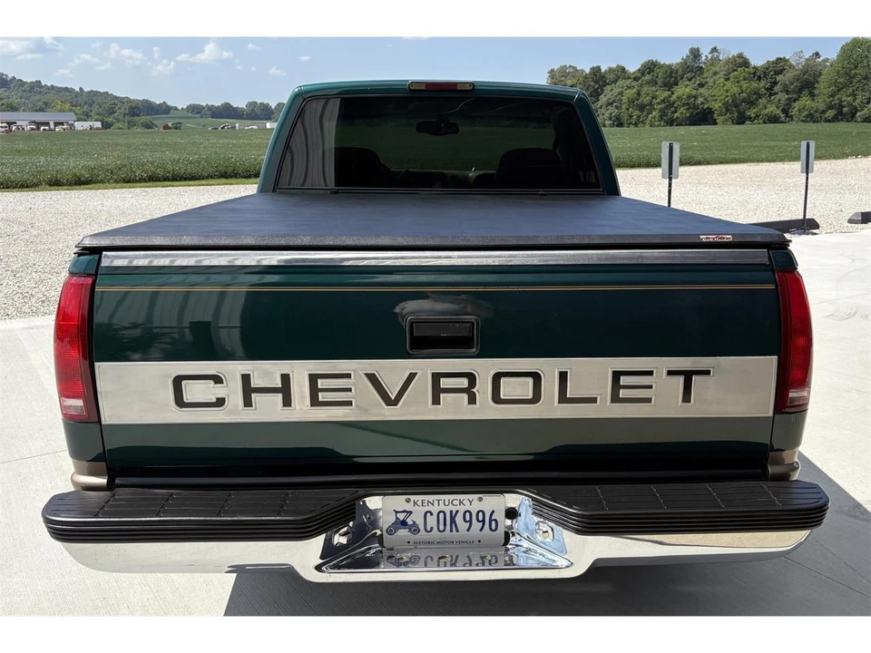 1997 Chevrolet C/K 4th Gen - Image 4 of 31