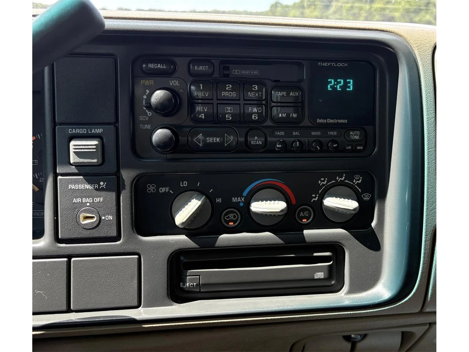 1997 Chevrolet C/K 4th Gen - Image 15 of 31