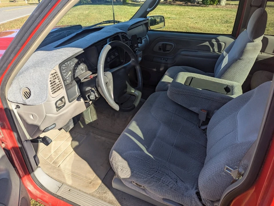 1997 Chevrolet Silverado 1st Gen - Image 6 of 16