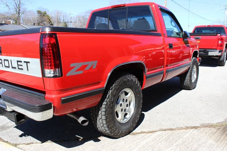 1997 Chevrolet C/K 4th Gen - Image 6 of 31