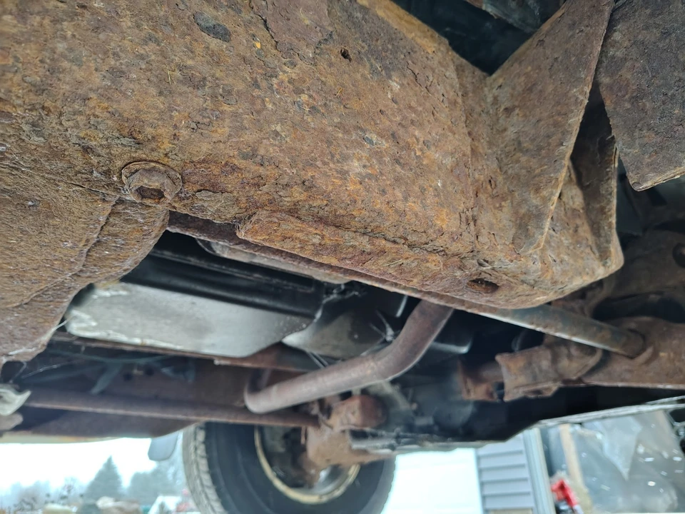 1997 Chevrolet Silverado - Image 16 of 19