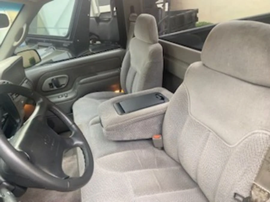 1997 Chevrolet Silverado - Image 11 of 12