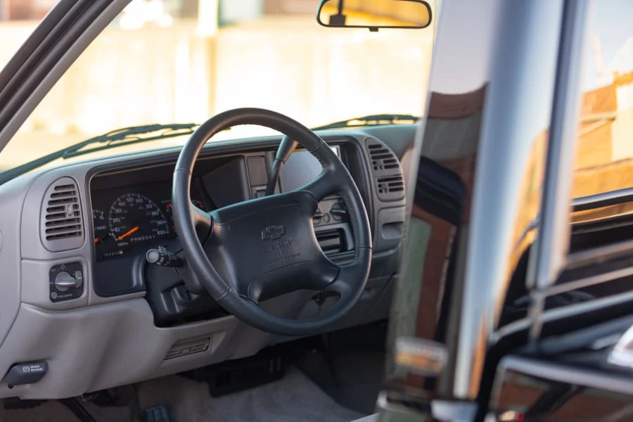 1997 Chevrolet Silverado - Image 23 of 30