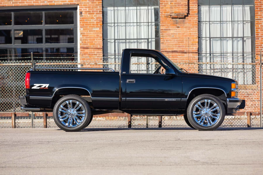 1997 Chevrolet Silverado - Image 11 of 30