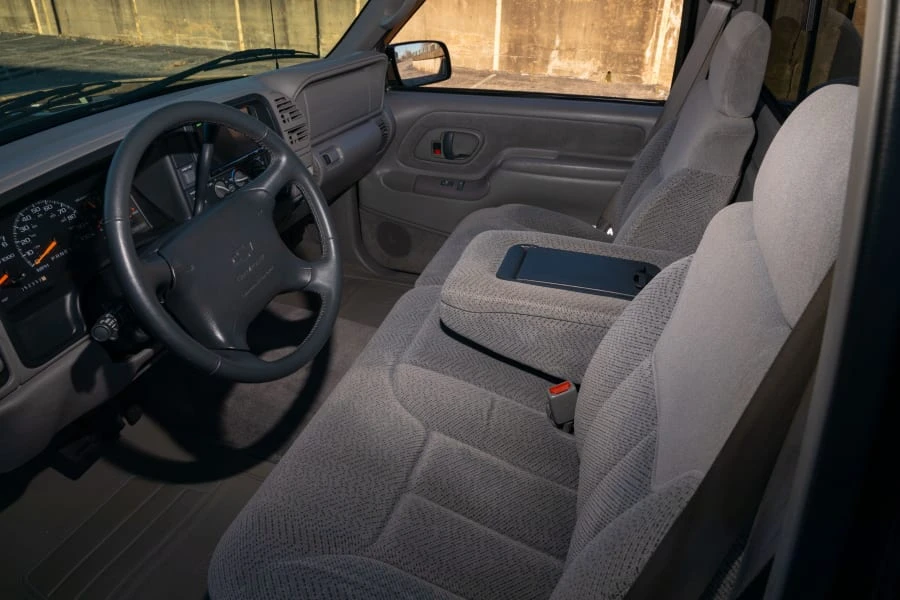 1997 Chevrolet Silverado - Image 22 of 30