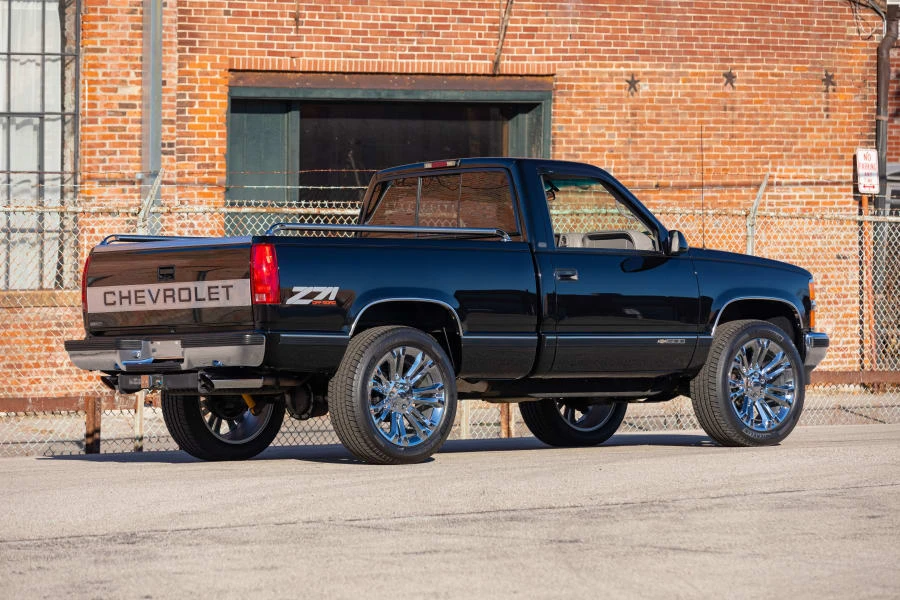 1997 Chevrolet Silverado - Image 17 of 30