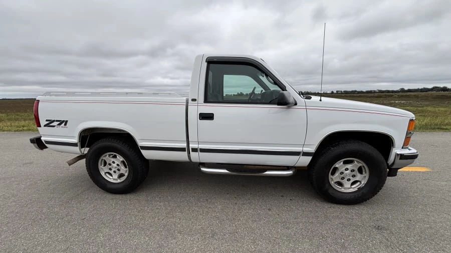 1997 Chevrolet C/K 4th Gen - Image 6 of 12