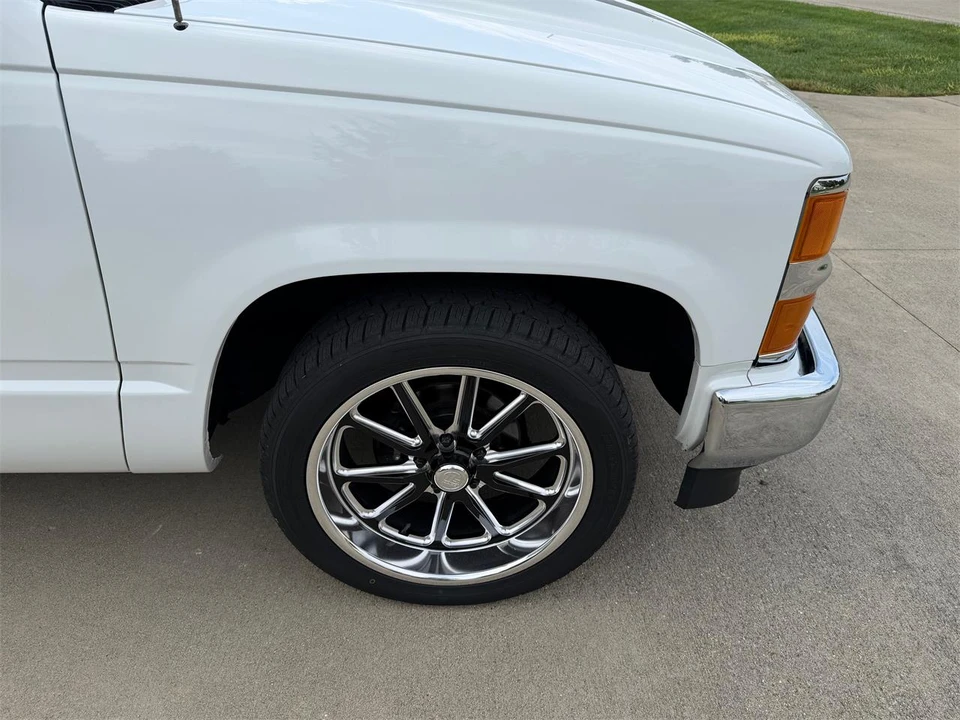 1997 Chevrolet Silverado - Image 31 of 31