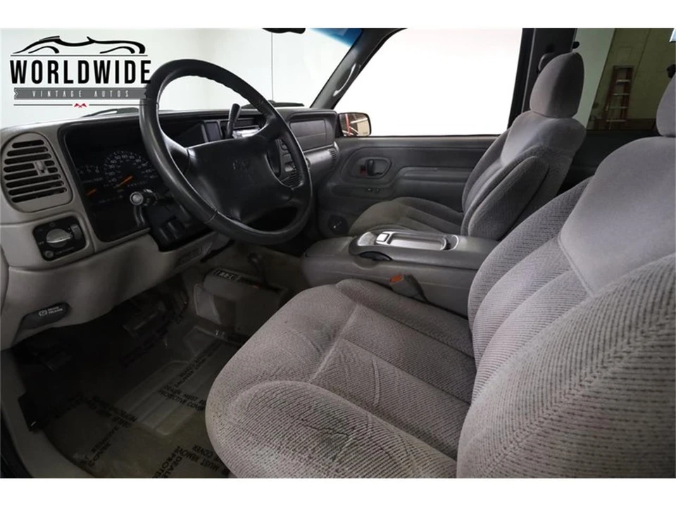 1997 Chevrolet Silverado - Image 28 of 31