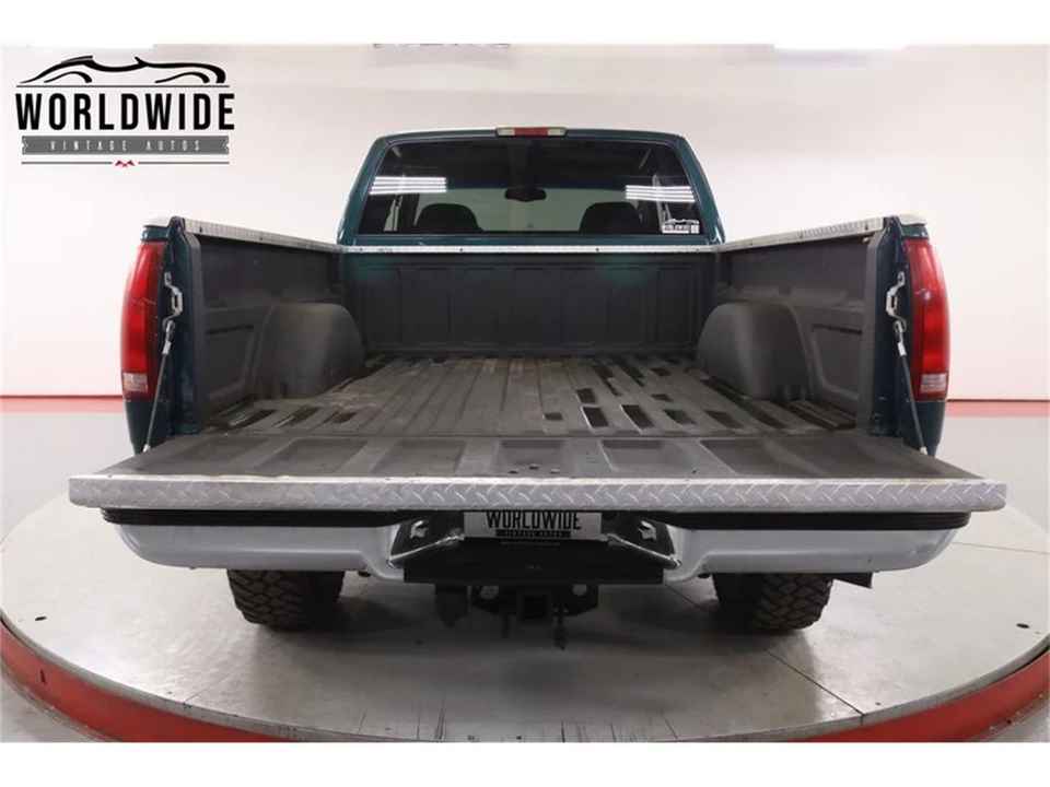 1997 Chevrolet Silverado - Image 19 of 31