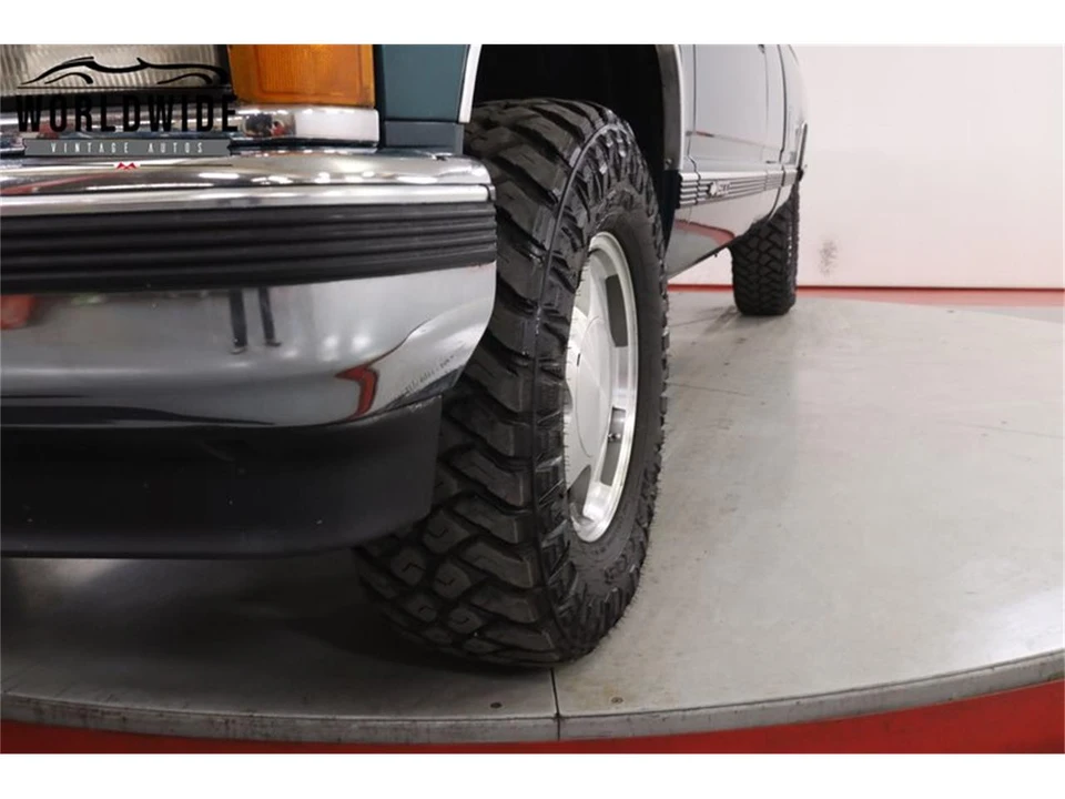 1997 Chevrolet Silverado - Image 11 of 31