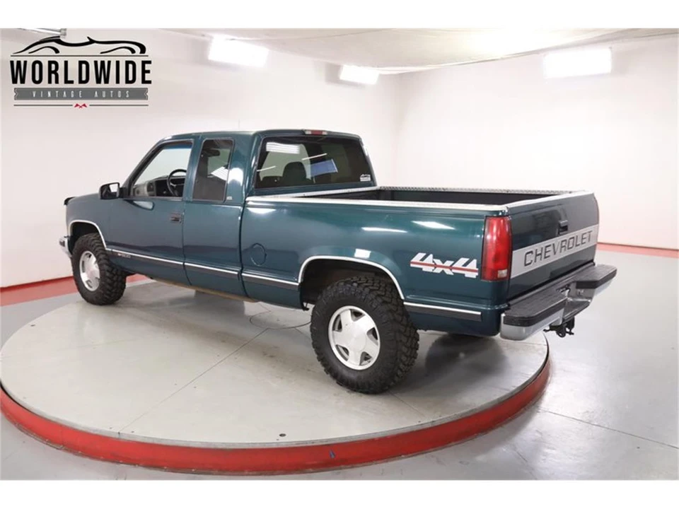 1997 Chevrolet Silverado - Image 5 of 31