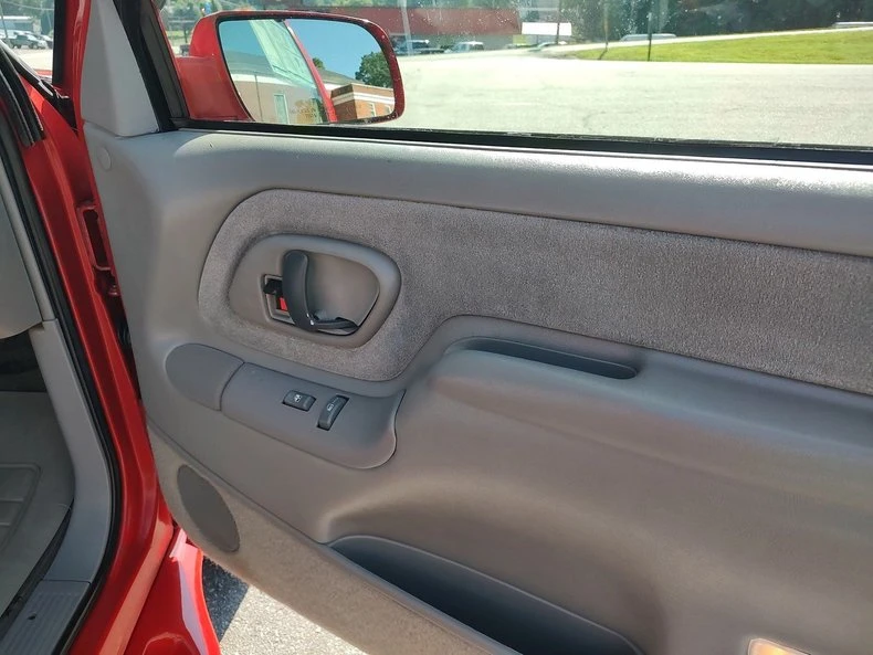 1997 Chevrolet Silverado - Image 15 of 17