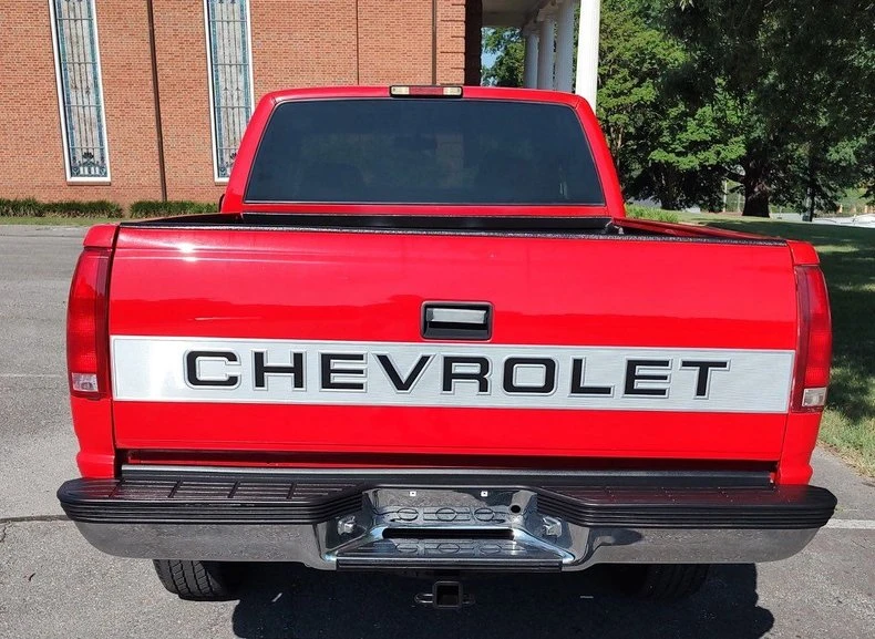 1997 Chevrolet Silverado - Image 4 of 17
