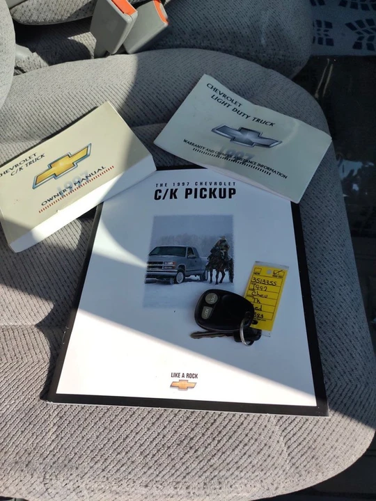 1997 Chevrolet Silverado - Image 17 of 17