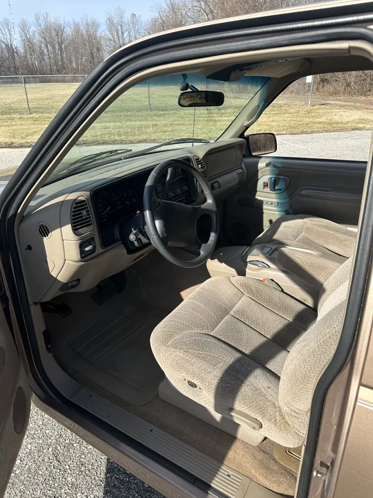 1997 Chevrolet C/K 4th Gen - Image 10 of 16