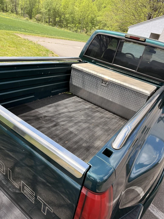 1997 Chevrolet C/K 4th Gen - Image 4 of 10
