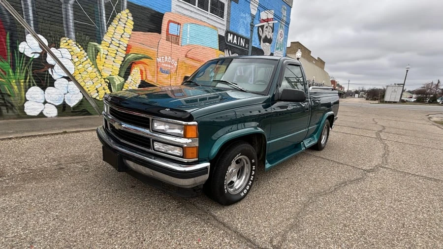 1997 Chevrolet Silverado - Image 4 of 12