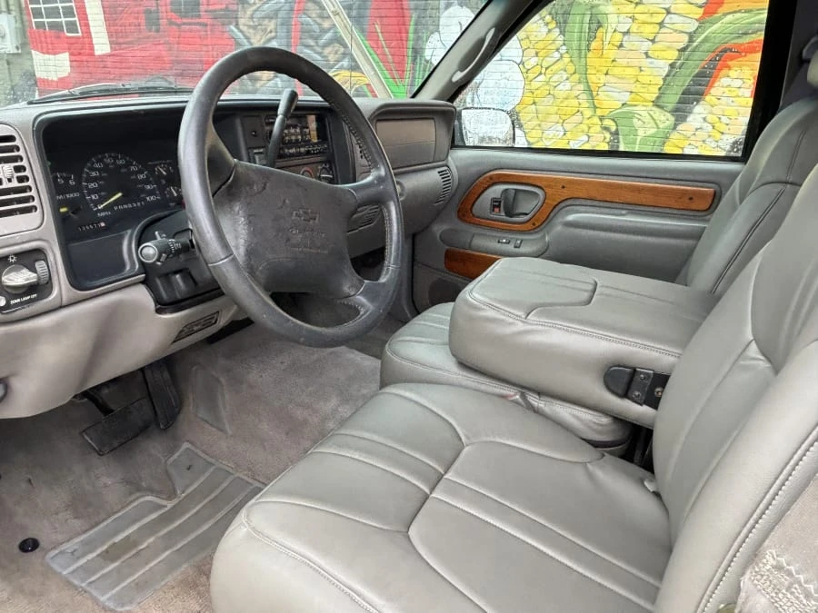 1997 Chevrolet Silverado - Image 8 of 12