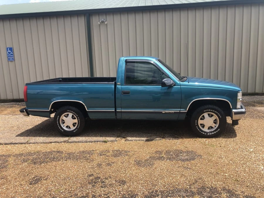 1997 Chevrolet Silverado - Image 2 of 6