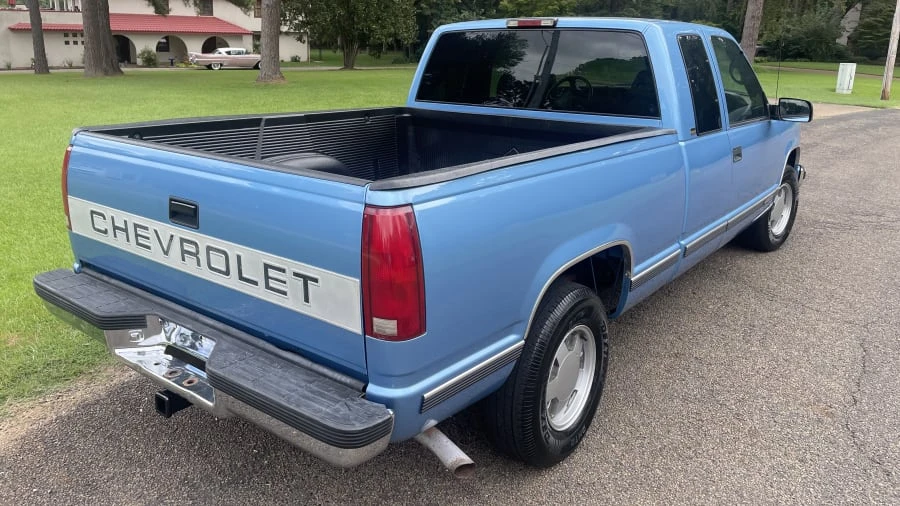 1997 Chevrolet Silverado - Image 4 of 4