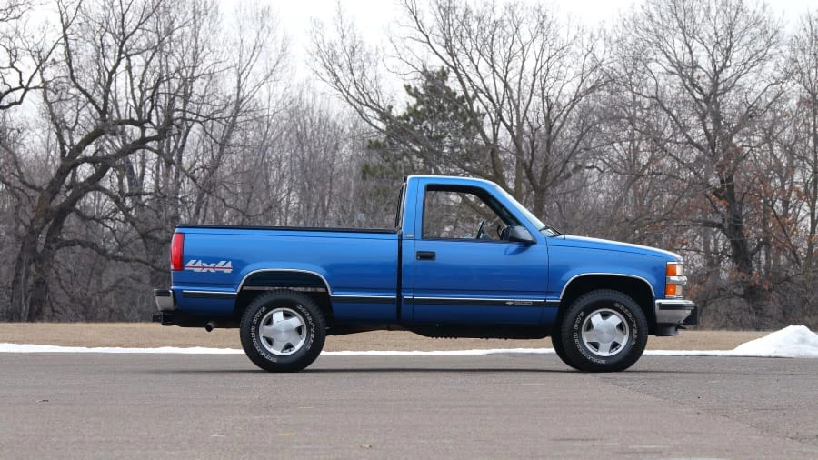 1997 Chevrolet Silverado - Image 2 of 12
