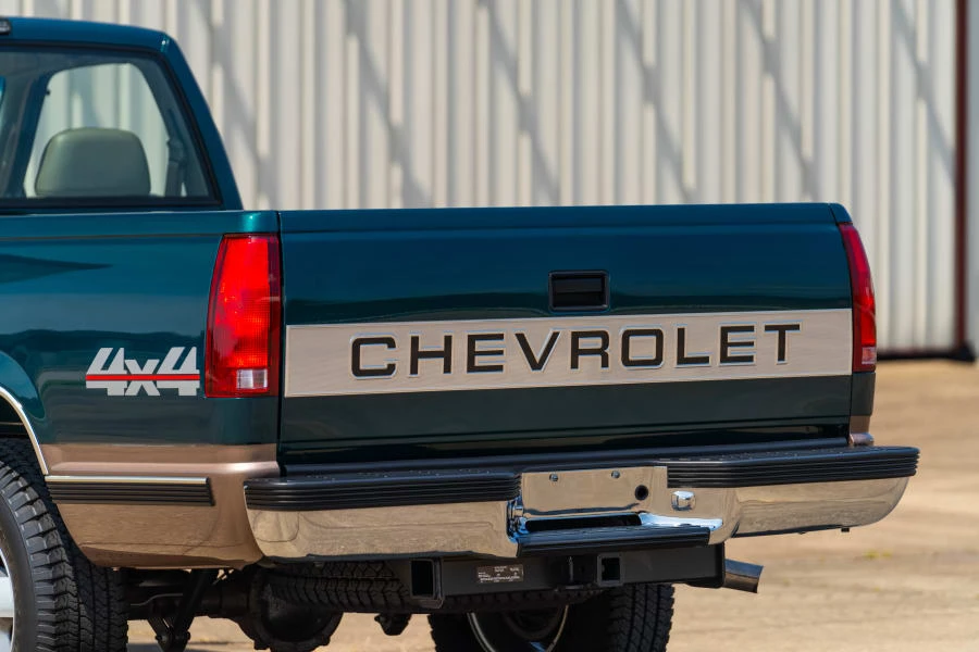 1997 Chevrolet Silverado - Image 12 of 25