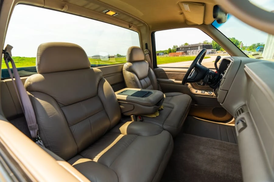 1997 Chevrolet Silverado - Image 16 of 25