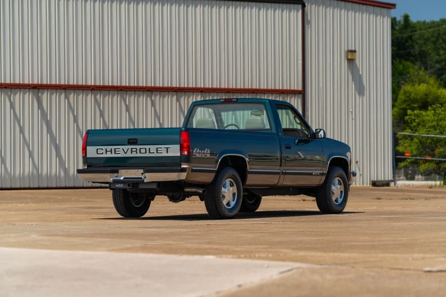 1997 Chevrolet Silverado - Image 3 of 25