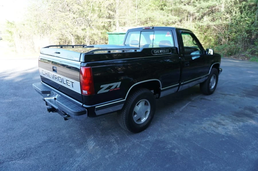 1997 Chevrolet Silverado - Image 25 of 31