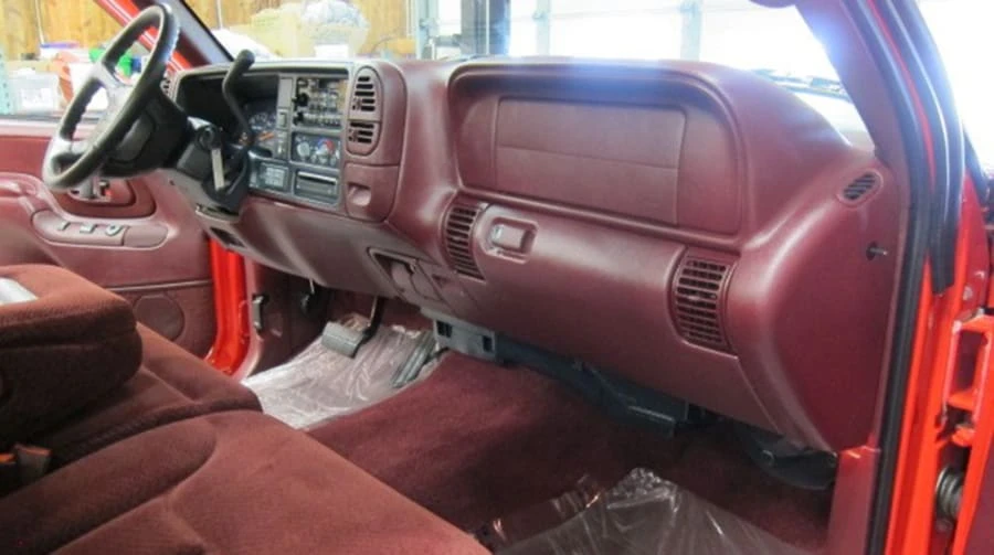 1997 Chevrolet Silverado - Image 4 of 12