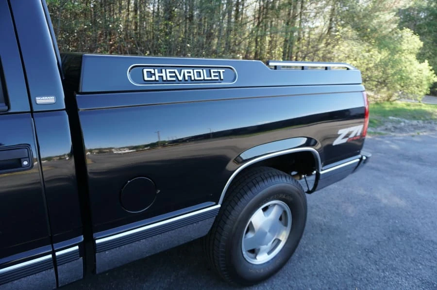 1997 Chevrolet Silverado - Image 9 of 31