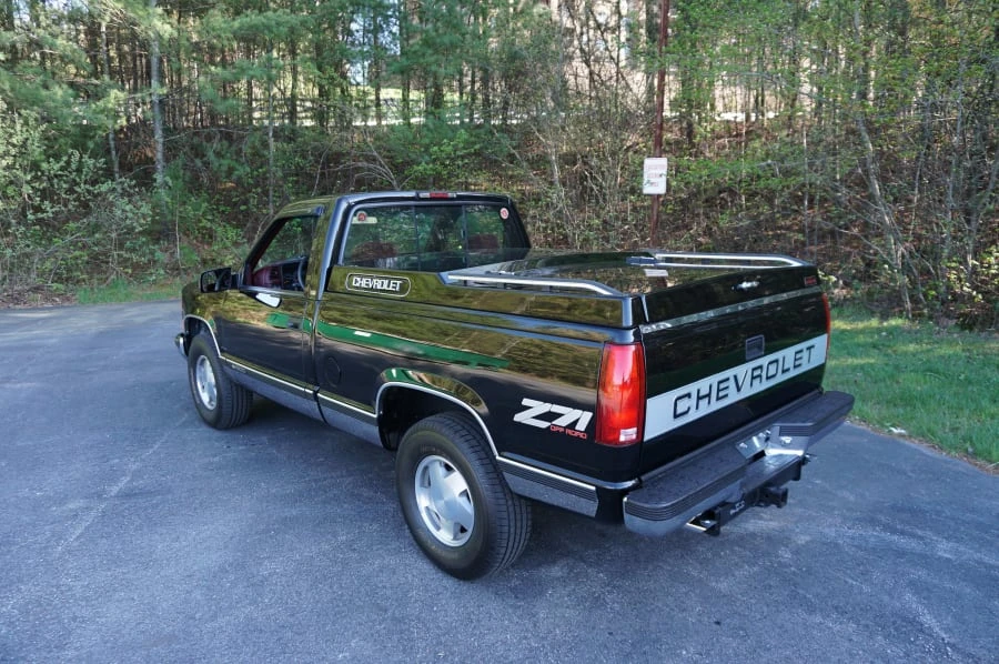1997 Chevrolet Silverado - Image 16 of 31