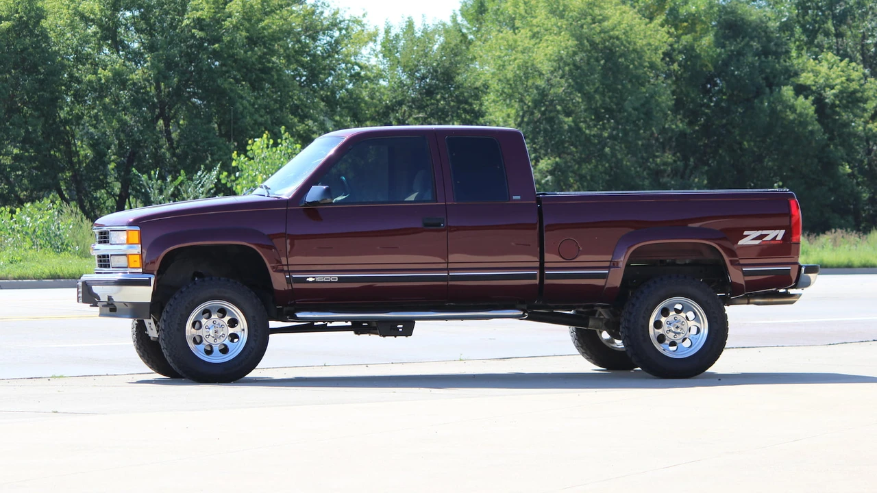 1997 Chevrolet Silverado - Image 2 of 7