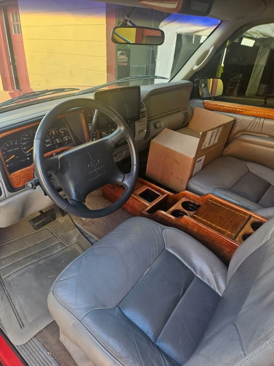 1997 Chevrolet Silverado - Image 5 of 5